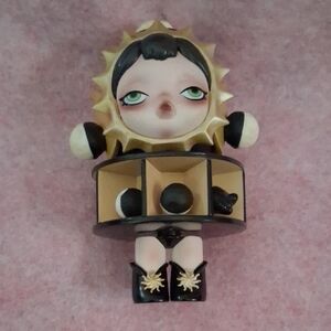 Pop Mart Skull Panda Image of Reality The Merchant